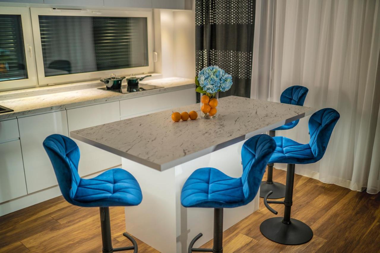 Apartament W Cieplicach Comfort Jelenia Gora Dış mekan fotoğraf